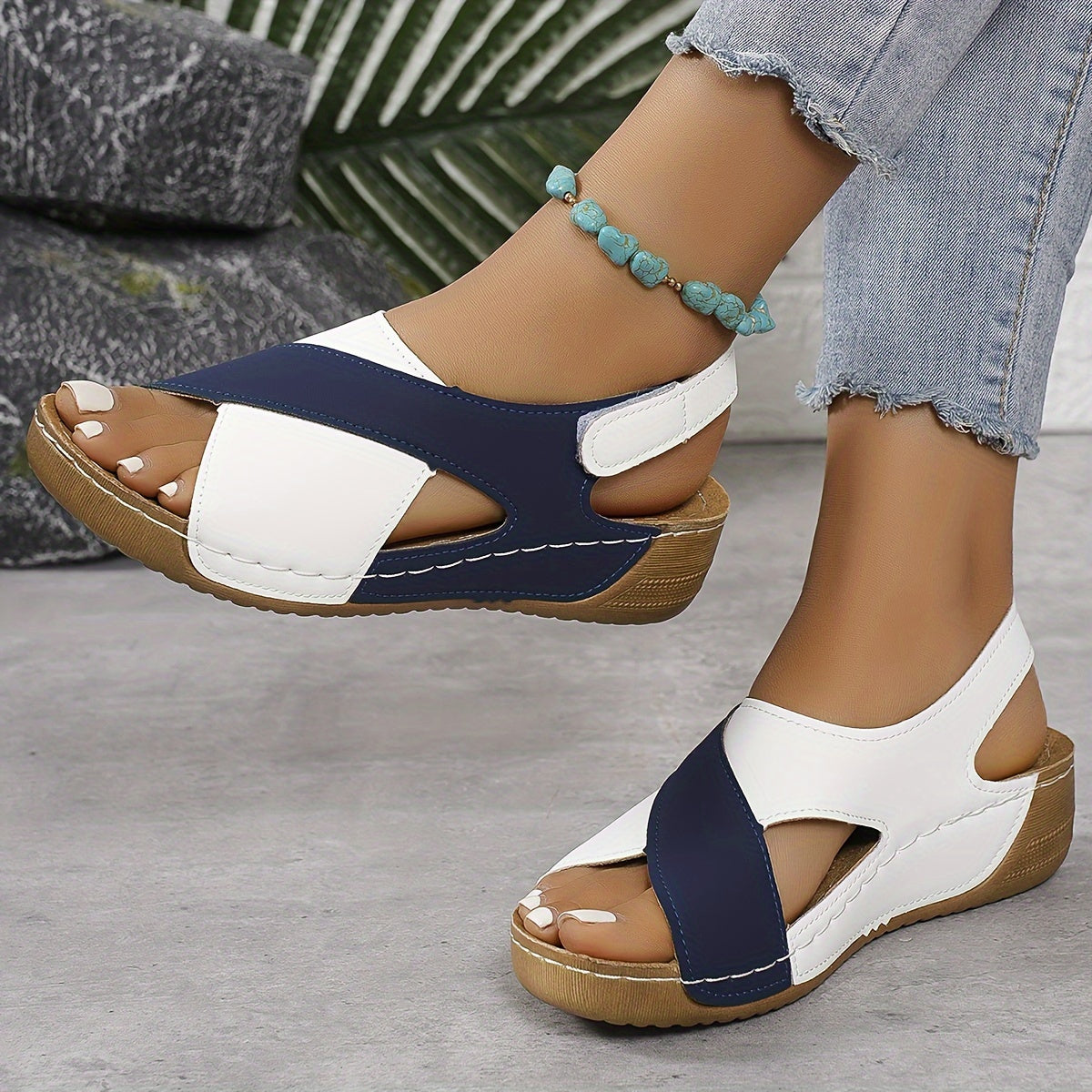 Laura™ - Comfortable Orthopaedic Sandal