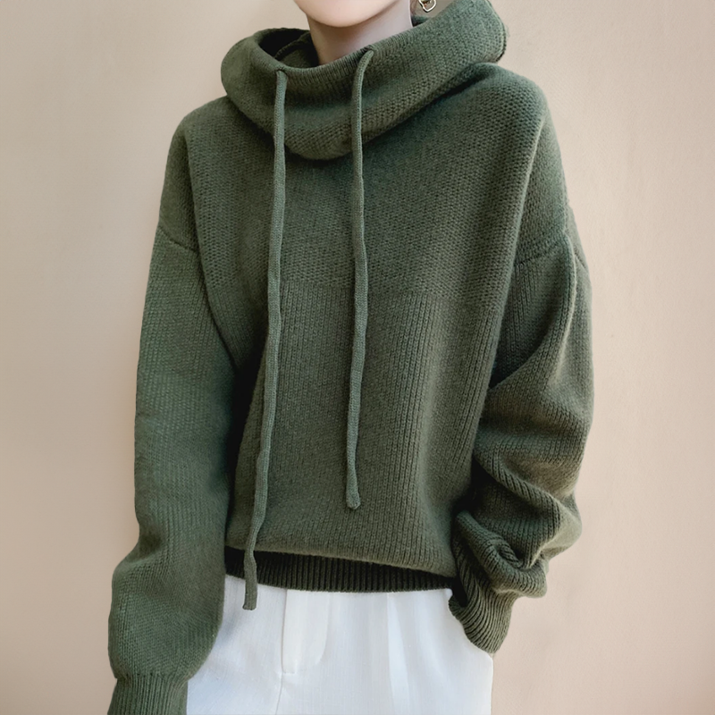 Caitlin | Cozy Turtleneck