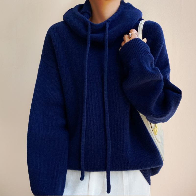 Caitlin | Cozy Turtleneck