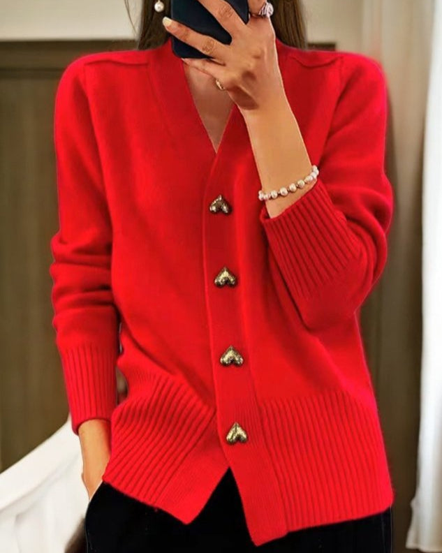 ADELE | Soft Sweater with Heart-Shaped Buttons